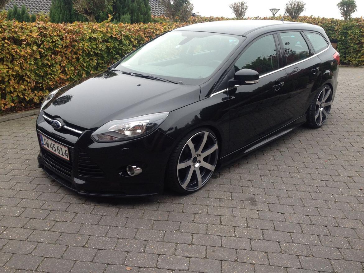 Ford Focus Titanium Stationcar billede 1