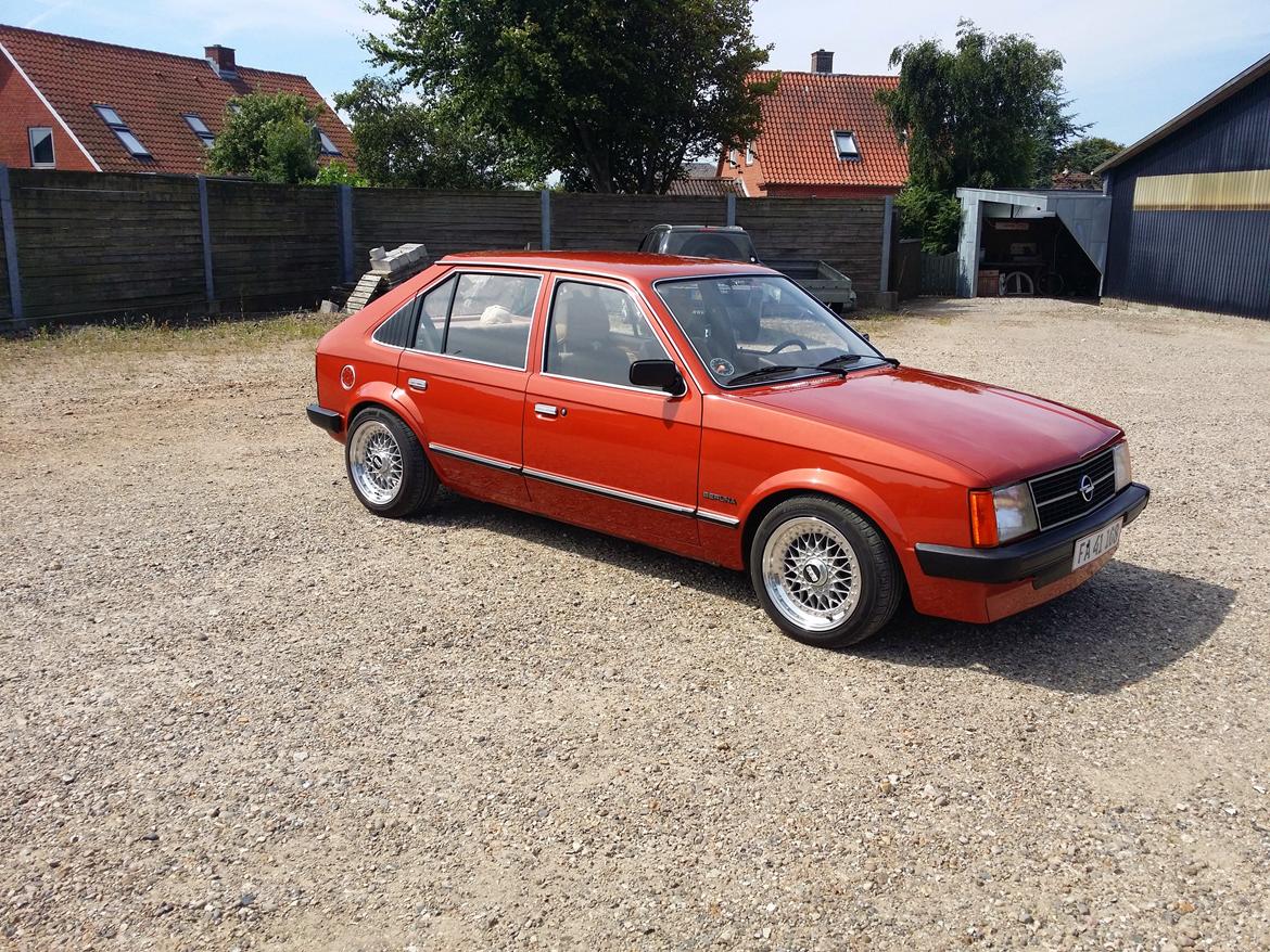 Opel Kadett D 1,3 berlina billede 10