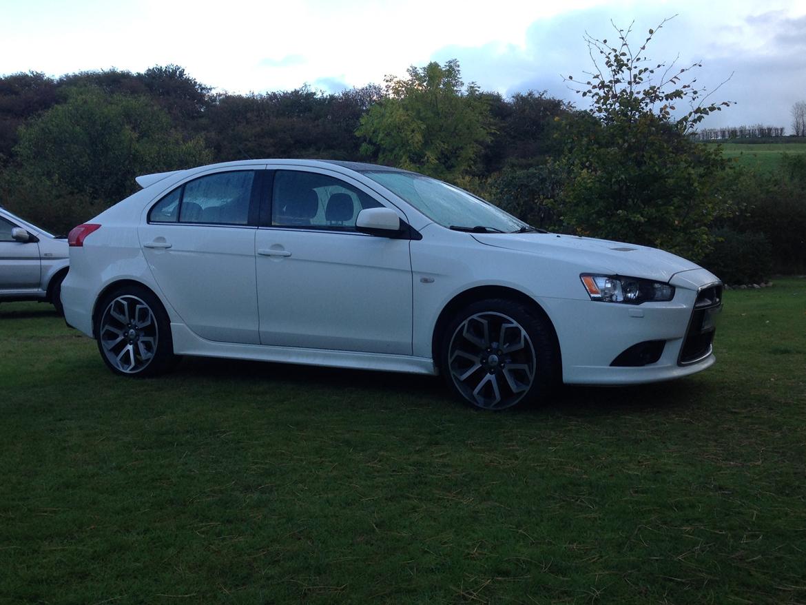 Mitsubishi Lancer Sportback Ralliart billede 4