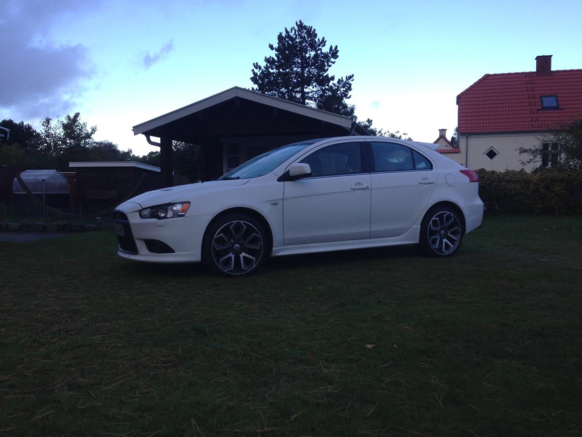 Mitsubishi Lancer Sportback Ralliart billede 7