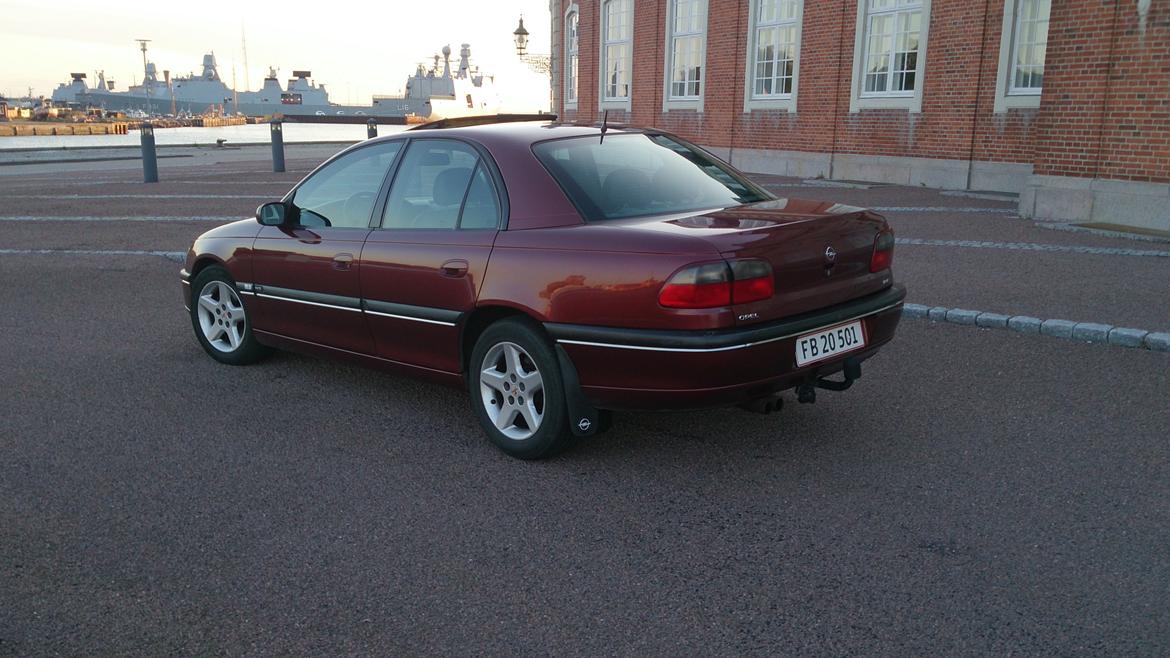 Opel Omega B MV6 billede 2