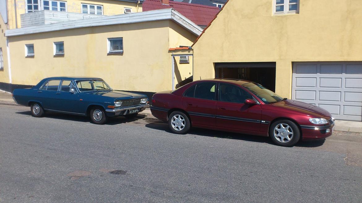 Opel Omega B MV6 - Sammen med min fars Kaptajn A 2600 1965, 2 Opel´er begge til overklassen med 35års mellemrum. billede 8
