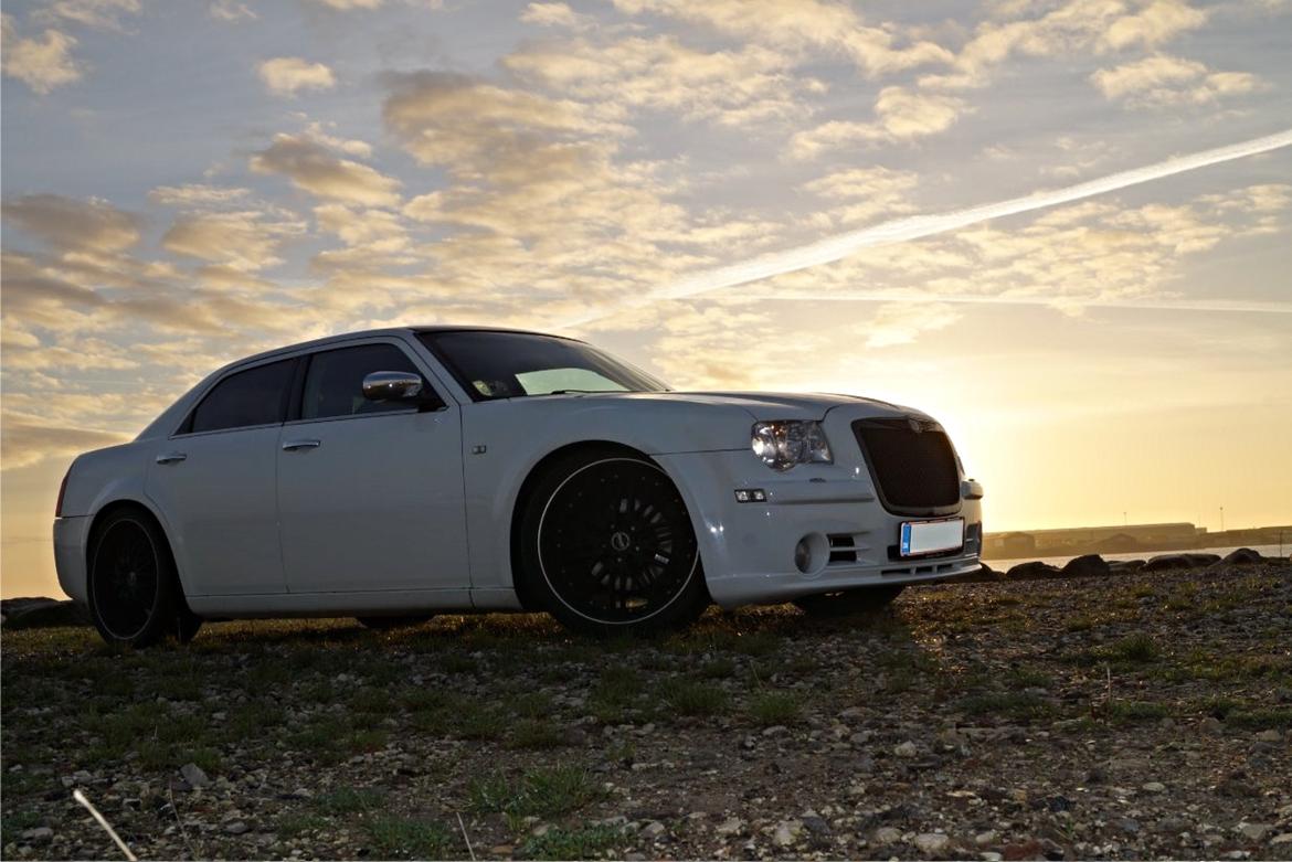 Chrysler 300C Aka Bawlar billede 1