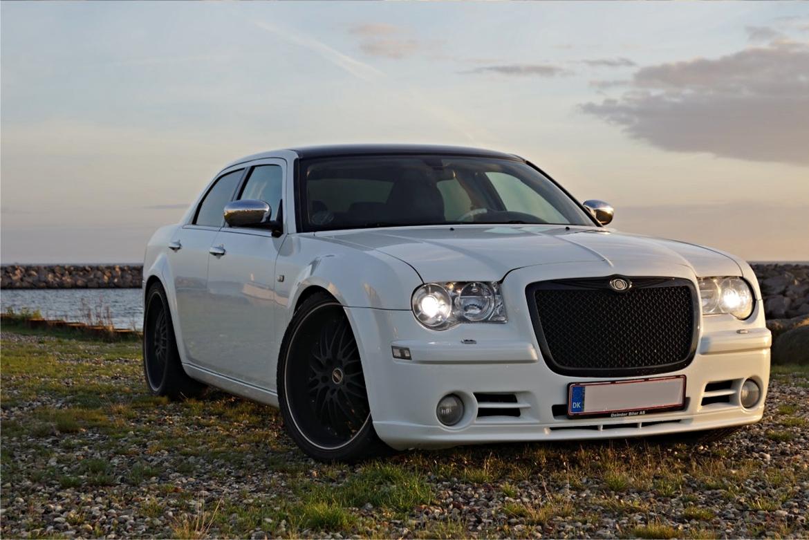 Chrysler 300C Aka Bawlar billede 2