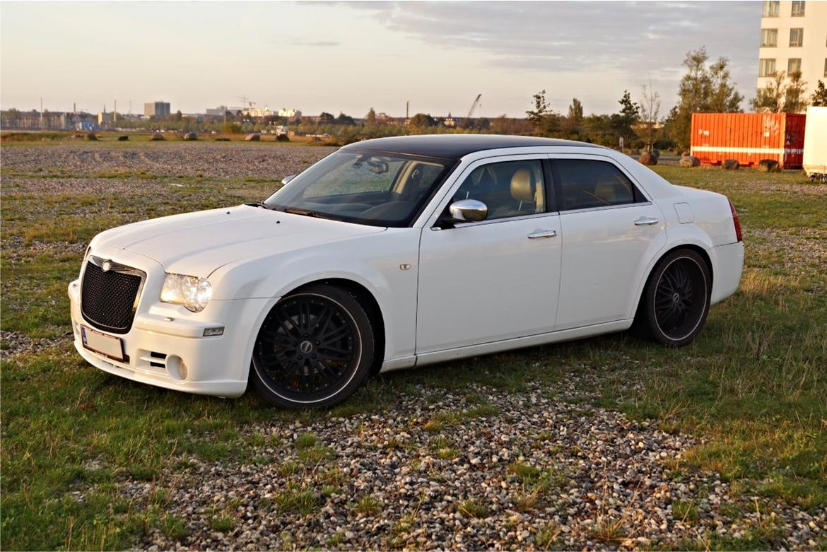 Chrysler 300C Aka Bawlar billede 4