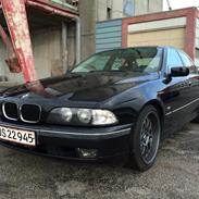 BMW E39 520i