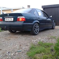 BMW 318i e36