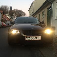 BMW 320i E90