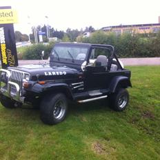 Jeep Wrangler YJ Laredo