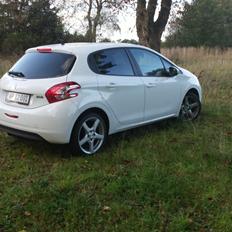 Peugeot 208 1,2 VTI