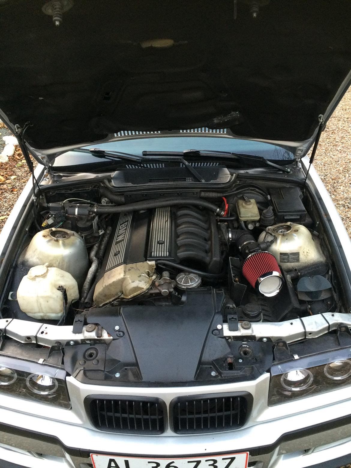 BMW E36 325i coupé "SOLGT" billede 6