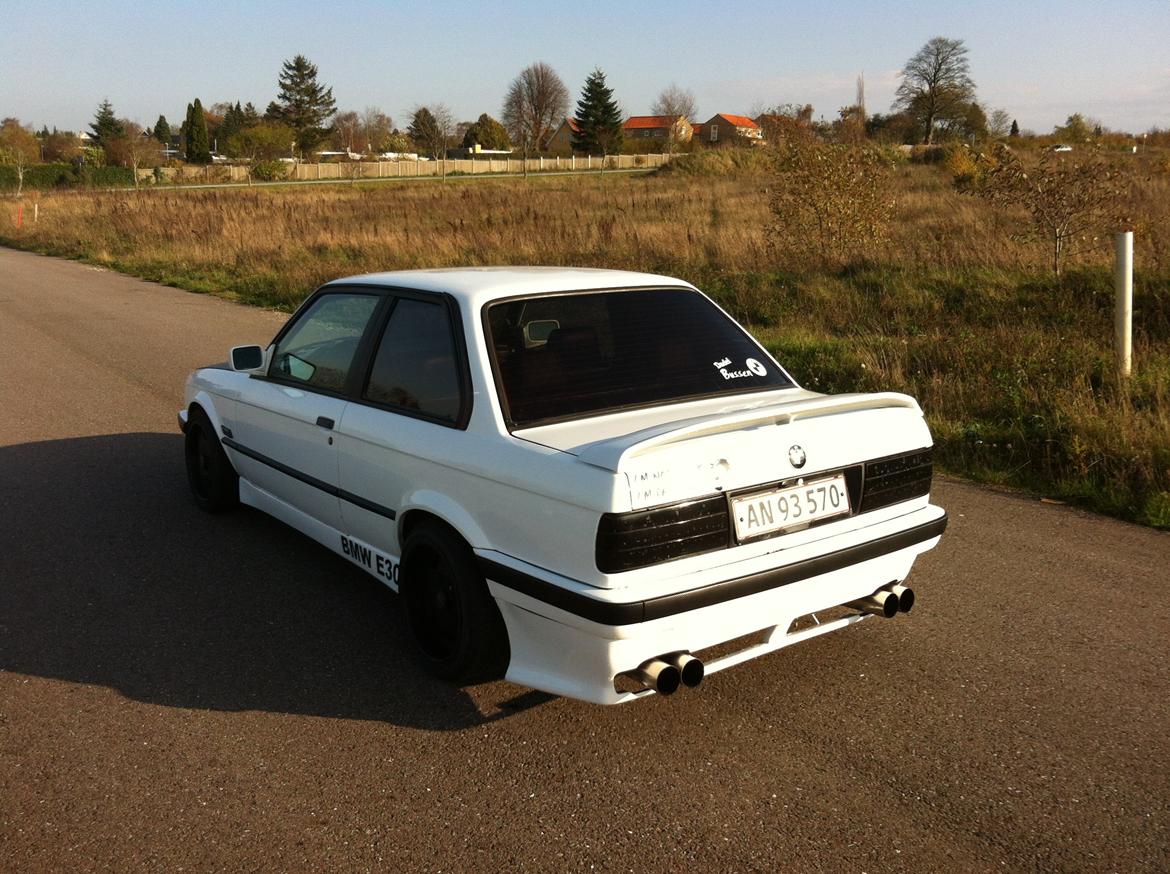 BMW 325 I E30 billede 3