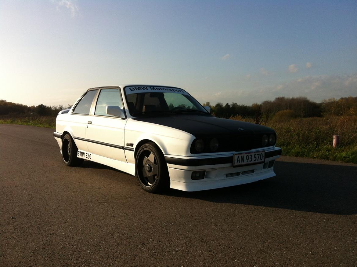 BMW 325 I E30 billede 18