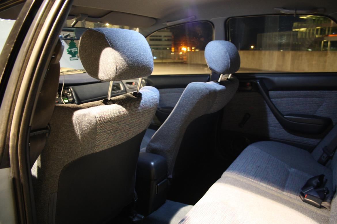 Toyota Carina E 1.6 SLI billede 8