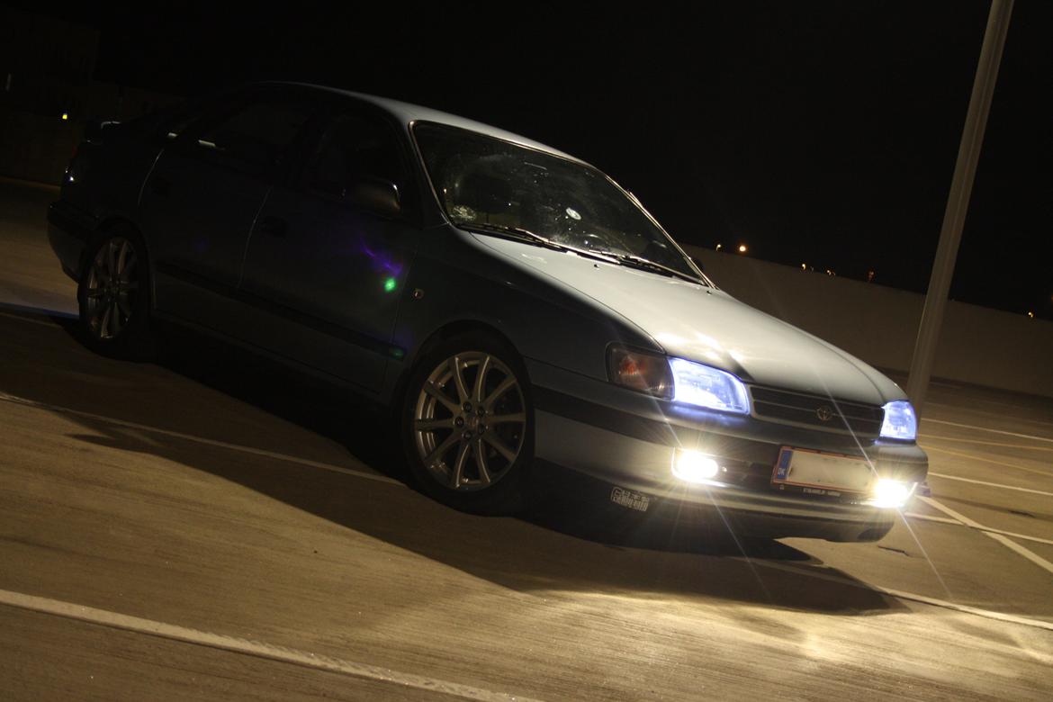 Toyota Carina E 1.6 SLI billede 2