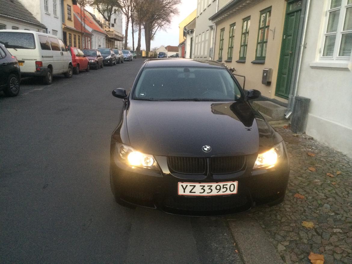 BMW 320i E90 billede 4