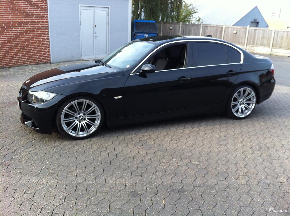 BMW 320i E90 billede 13