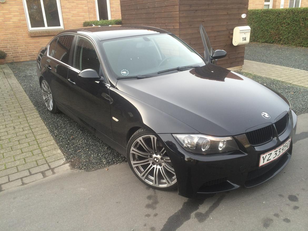 BMW 320i E90 billede 17