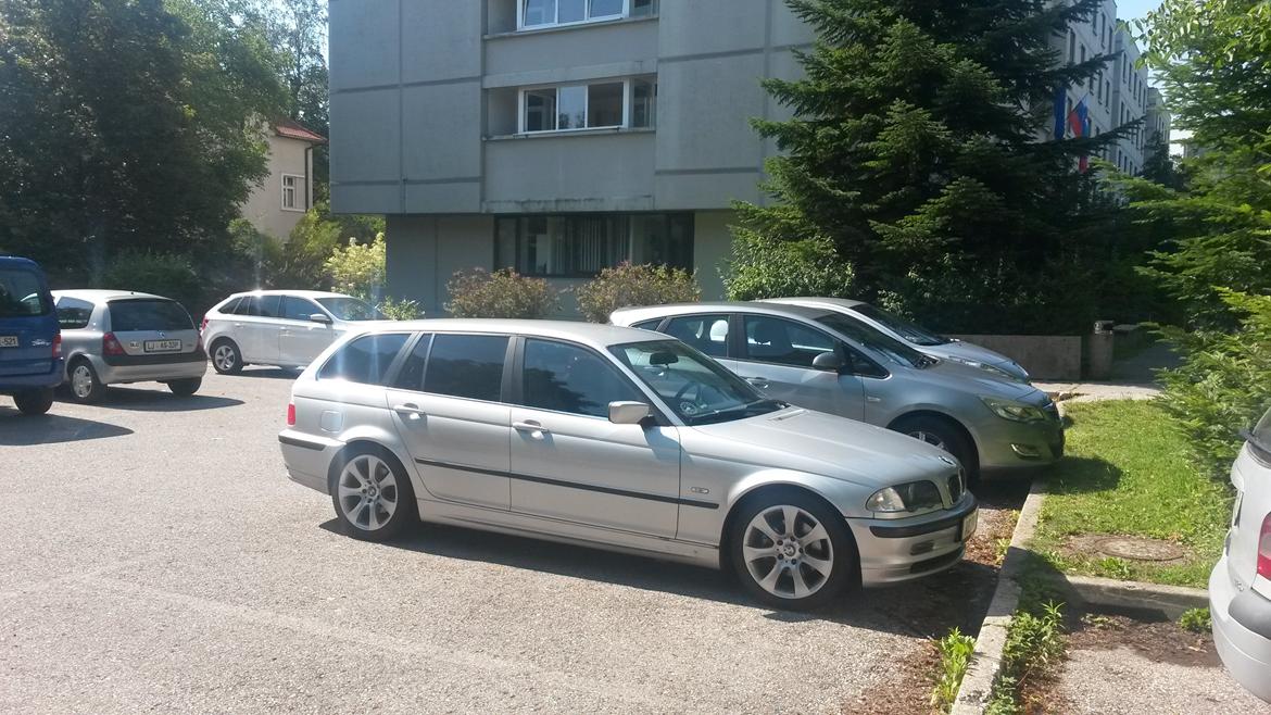 BMW E46 320i Touring - Slovenija 2014 billede 1