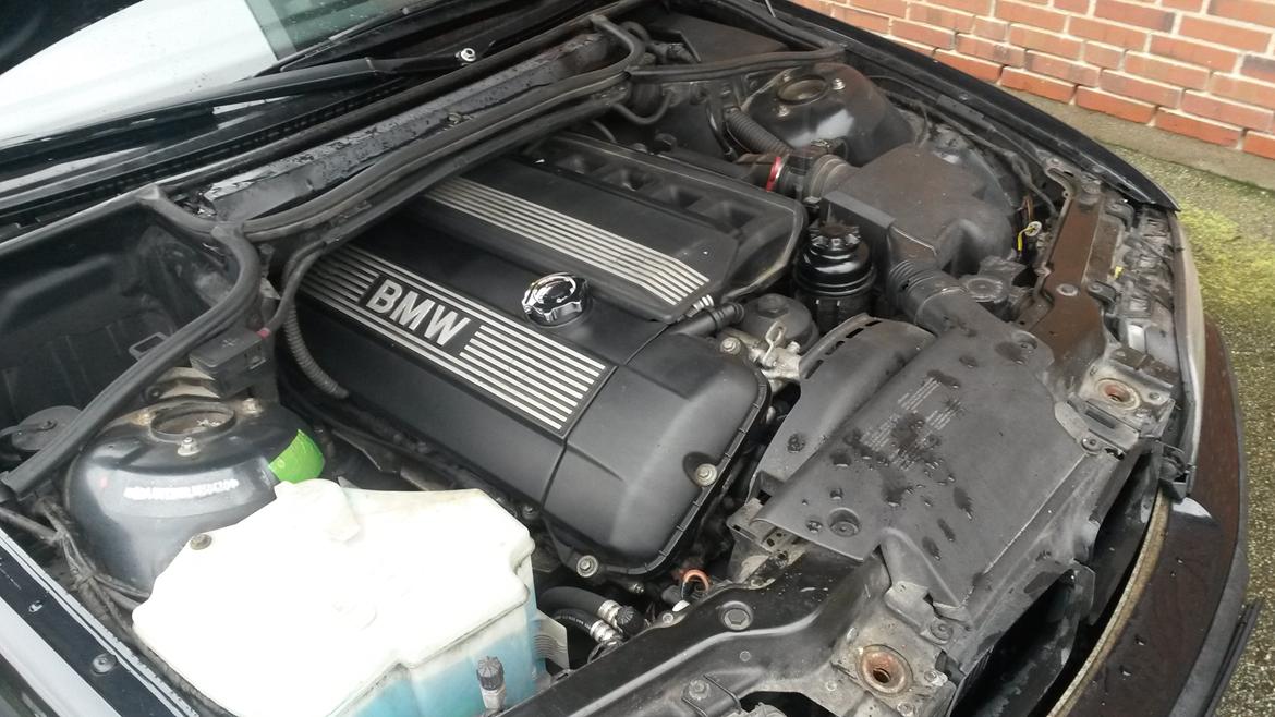 BMW E46 320i - Her arbejder 150 HK billede 12
