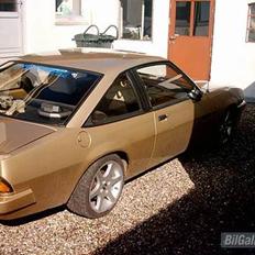Opel Manta 1.8 GT