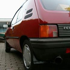 Peugeot 205 xri
