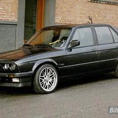 BMW 325i E30 4dørs "M3 Evo"