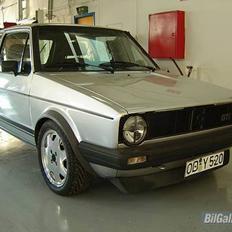 VW Golf GTI Pirelli * SOLGT*