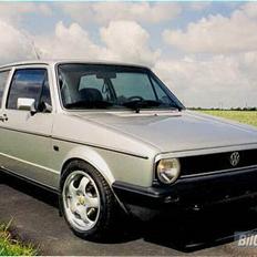 VW Golf I ** SOLGT **