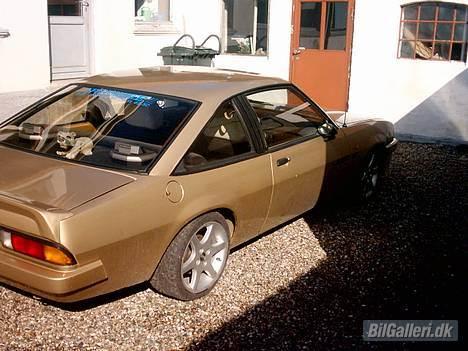 Opel Manta 1.8 GT billede 2