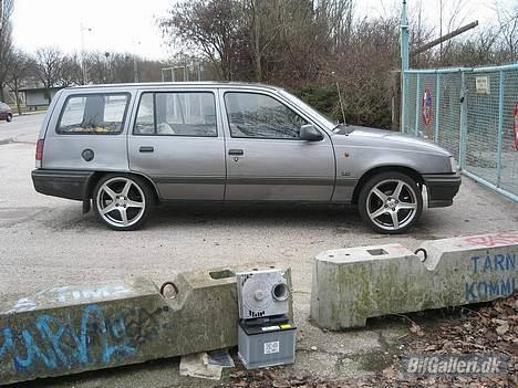 Opel Kadett E Caravan billede 2