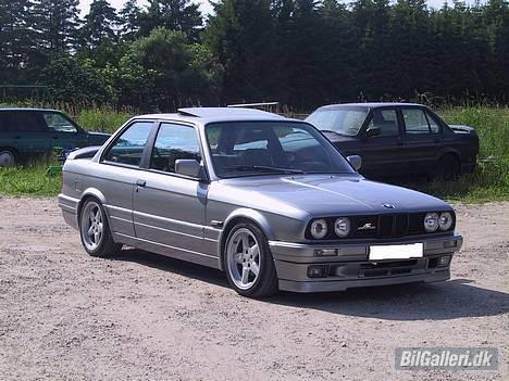 BMW 325i billede 1