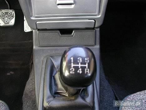 Mitsubishi Colt 1.5 GL *SKROTTET* - Et lille close-up af mit Gear-knop Mod ! billede 9