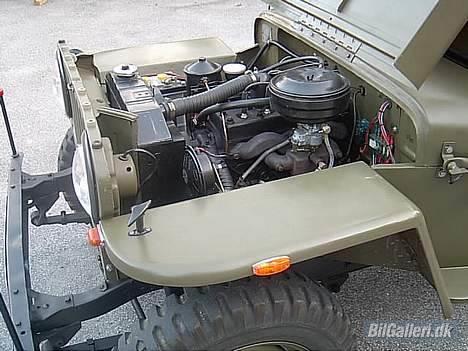 Jeep CJ-2A 4x4 US Army model - Er ikke født med blinklys orginalt kun forlygter (4 stk 2 store - 4 små) billede 10