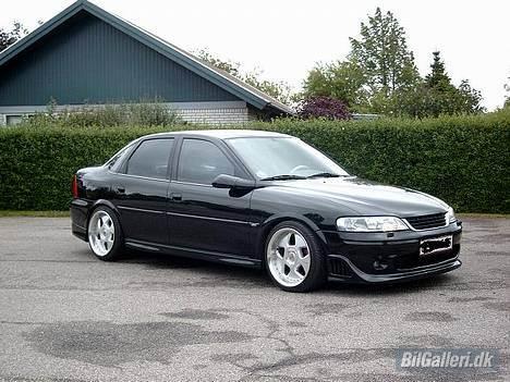 Opel Vectra B*Den sorte* billede 3