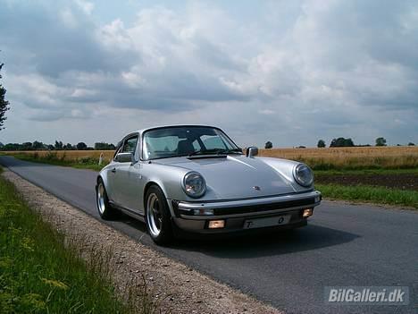 Porsche 911 Carrera 3,2 - Jeg er vild med de store "frøøjeforlygter". billede 7