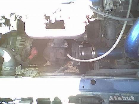 Nissan Almera Turbo billede 9