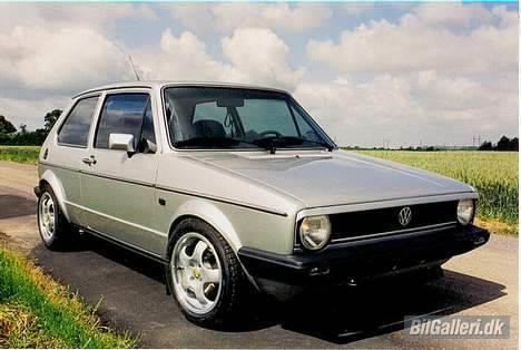 VW Golf I ** SOLGT ** billede 2