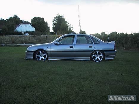 Opel Vectra 16v - Også dagen etter monteringen, det tok hele helga..! billede 3