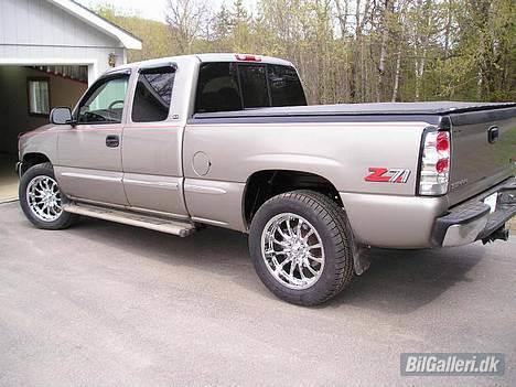 Chevrolet GMC SIERRA 4x4 Z71 - Et billed mere med de 20" sommer fælge på billede 5