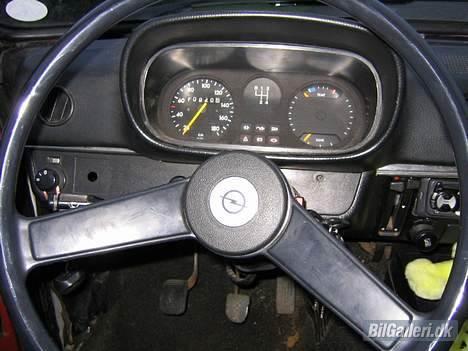 Opel Kadett city de luxe solgt - der medfølger også racer rat. billede 6