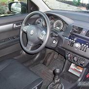 Suzuki Swift - SOLGT