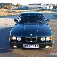 BMW 525i 24v st.car (SOLGT)
