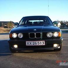 BMW 525i 24v st.car (SOLGT)