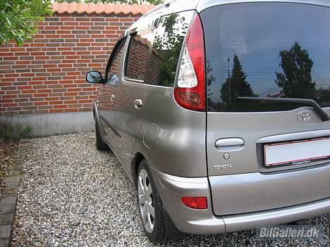 Toyota Yaris Verso D4D (SOL) billede 5