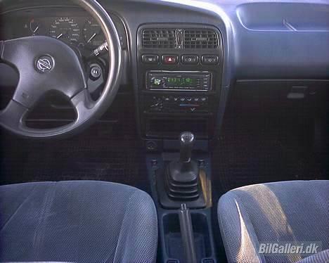 Nissan Primera 2.0 SLX billede 2