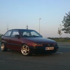 Opel Astra 1.6 (Wunderbaumwagen)