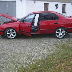 Toyota Carina E 2,0 SLI (SOLGT)