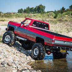 Chevrolet Silverado K30 X ARMY