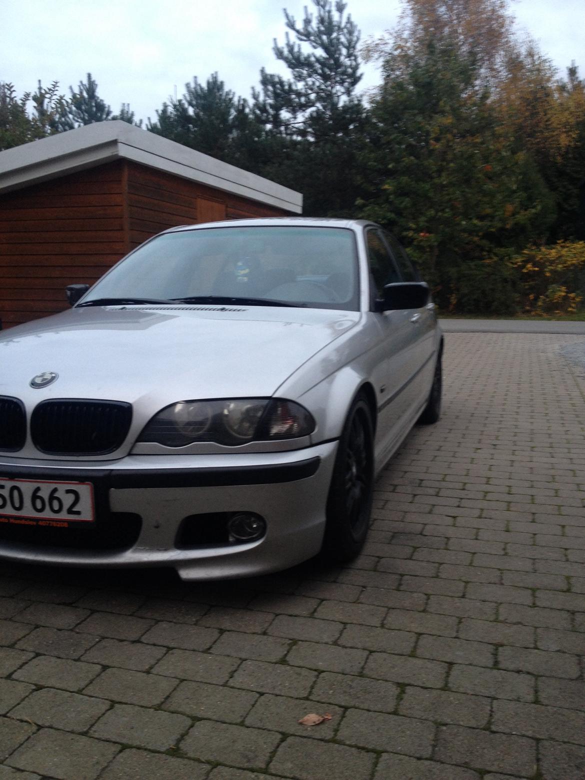 BMW 323i billede 6